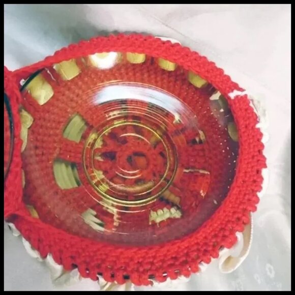 Vintage Half Doll Vanity Box / Powder Jar / Trinket Box / Dresser Jar - Picture 6 of 11